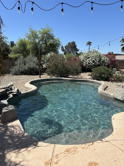 Crawford Crew Pools logo
