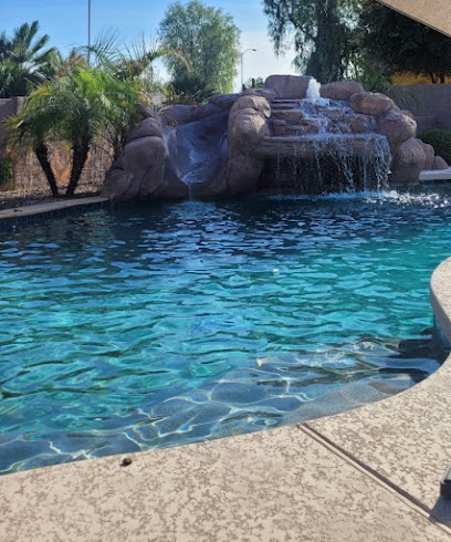 Straw Hat Pool Care logo