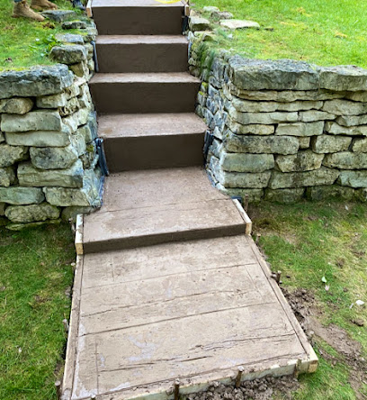 Custom Concrete and Hardscapes